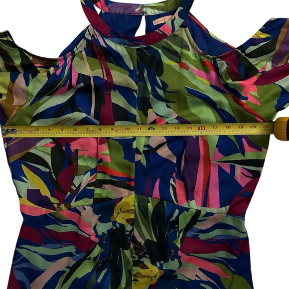 Gibson Latimer Cold Shoulder Floral High-Low
Dress Size Large Tropical Print - Picture 4 of 13